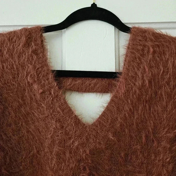 Ruby Moon Eyelash Tunic Sweater Women’s Size Medium, Lattice Back, Soft - Picture 4 of 8